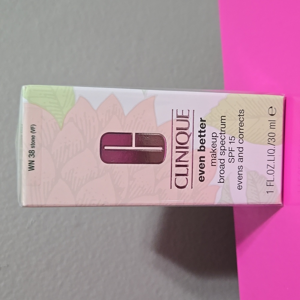 Clinique‎ Even Better Makeup Broad Spectrum Spf 15 WN 38 stone 1oz Foundation